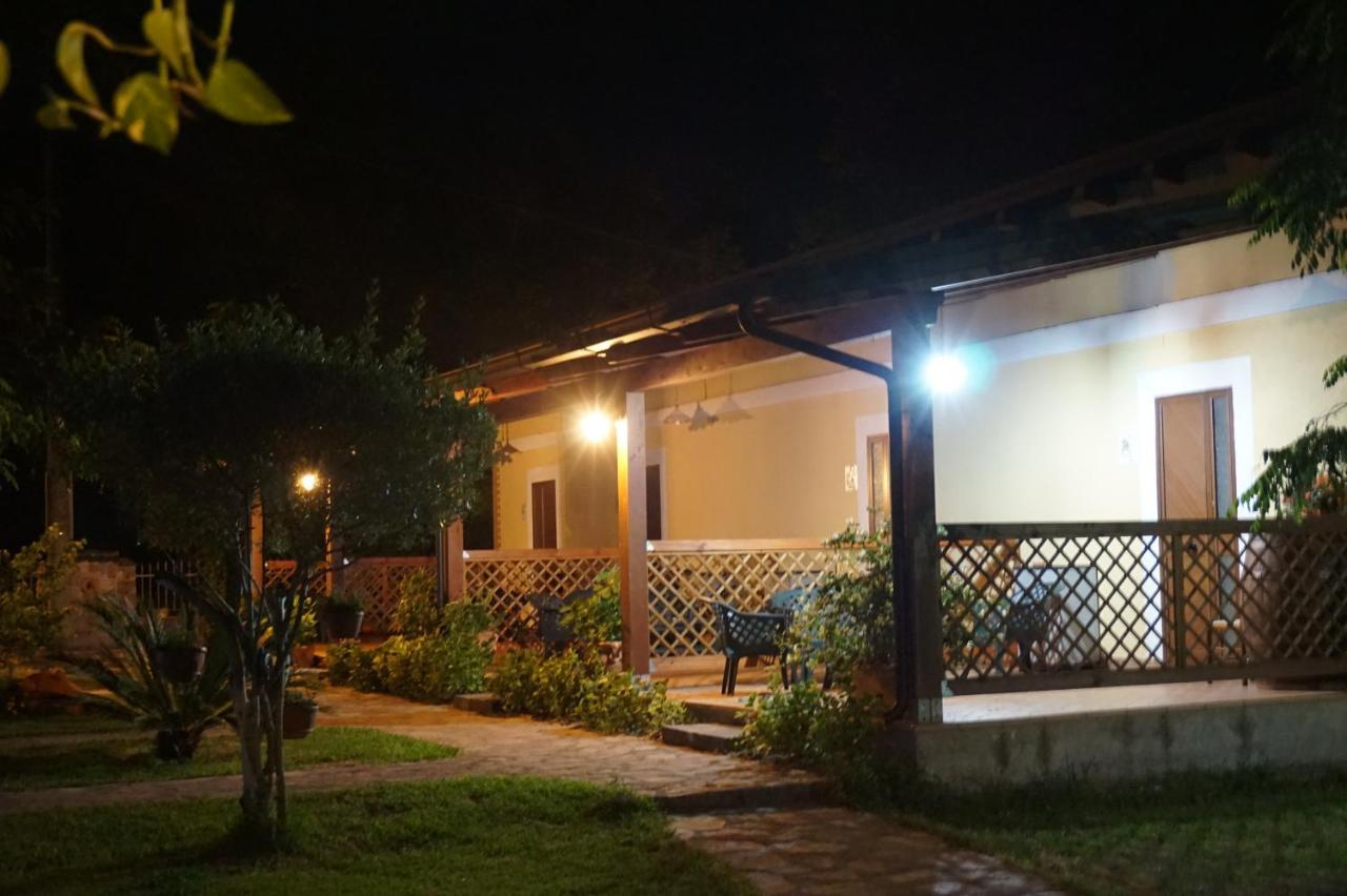 B&B Donna Maja San Severino Exterior photo